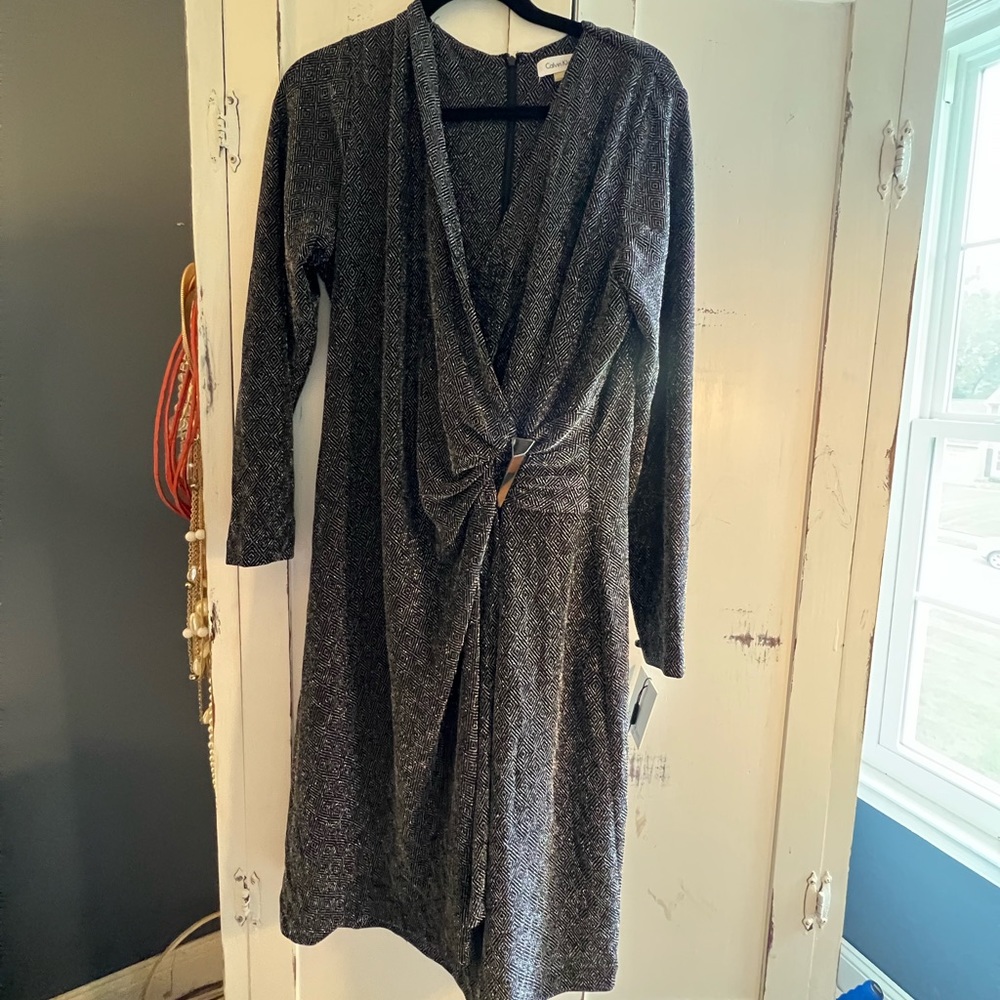 Calvin Klein Patterned V Neck Dress